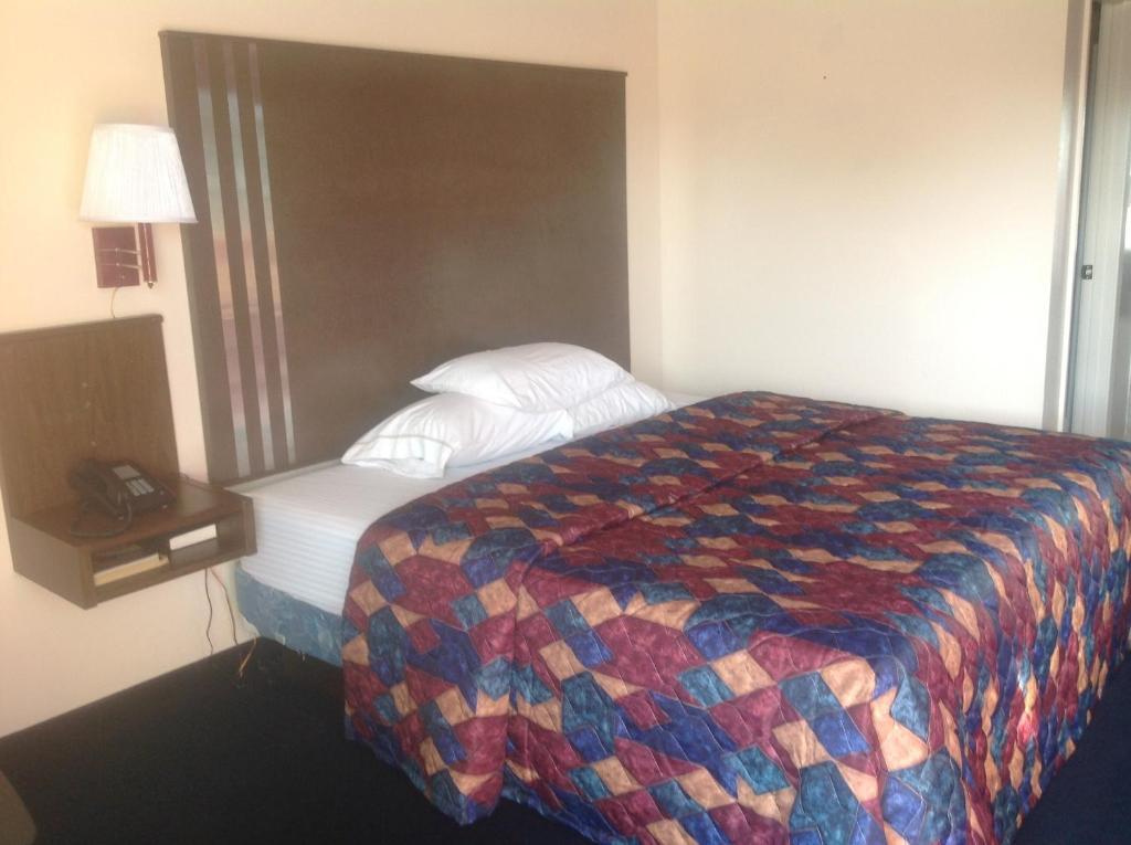 Classic Inn Early מראה חיצוני תמונה